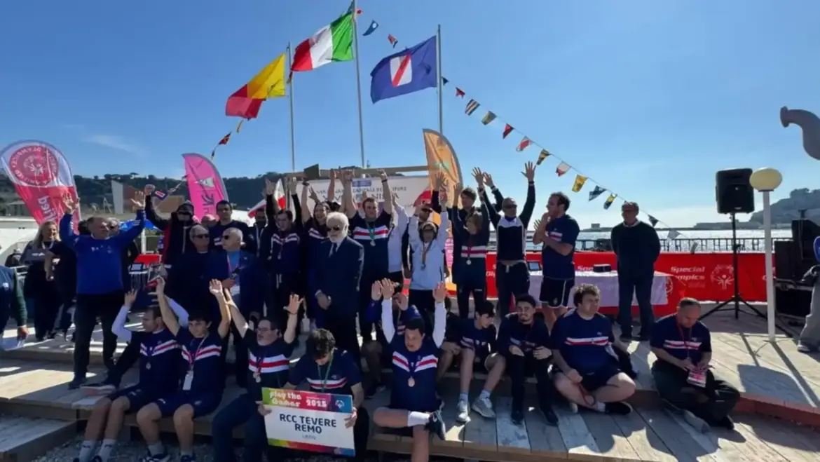 Special Olympics: Il Tevere Remo riceve il premio per il gruppo più numeroso